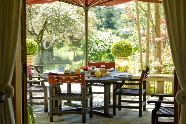 Al Fresco Dining
